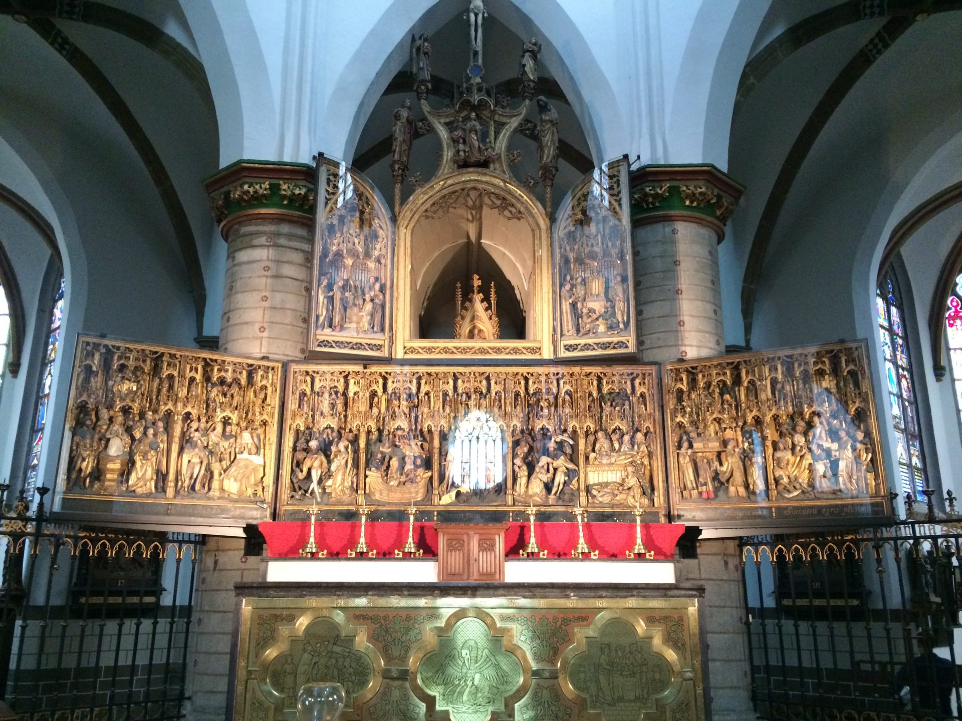 Wooden%20Altarpiece%2C%20Geel%20%281%29.JPG